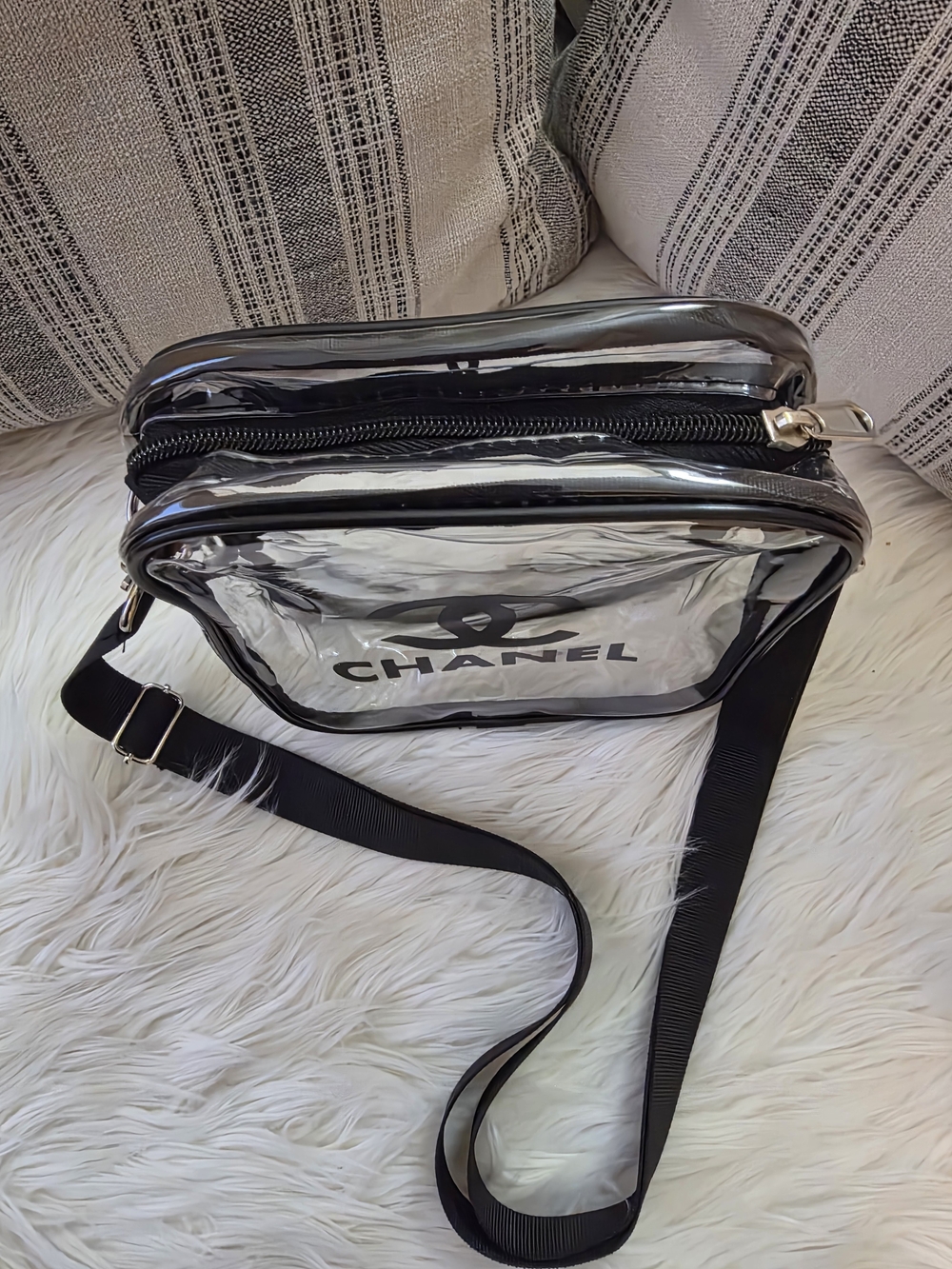 Clear PVC Crossbody Bag Stadium Bag Transparent Bag with Black Trim - Picture 5 of 10